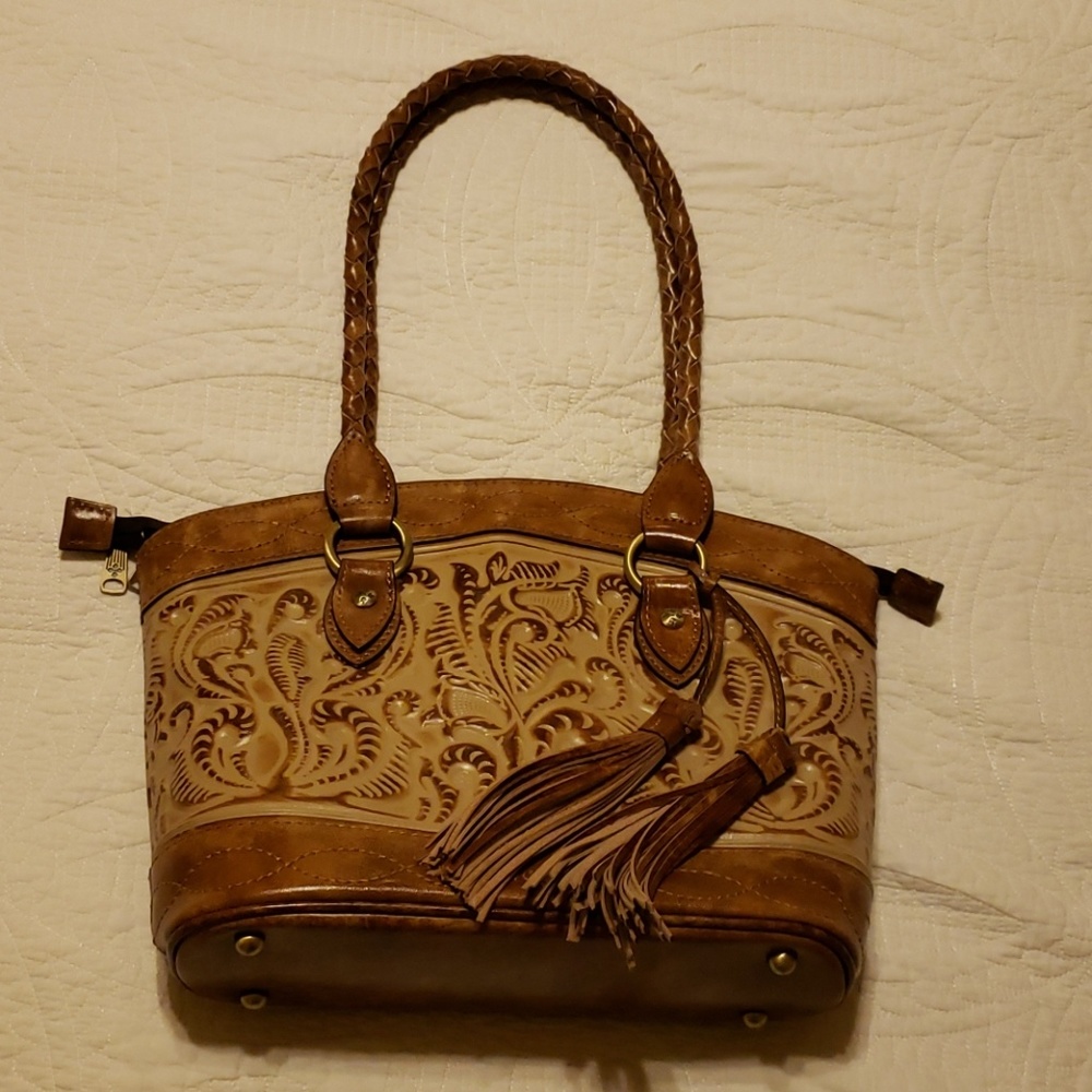 NWOT -Authentic Patricia Nash Handbag